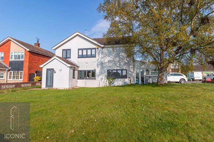 4 Bedroom Detached House For Sale In Paddock Close, Belton, Great Yarmouth, NR31
