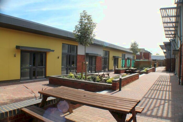 1 Bedroom Flat To Rent In Kiln Court, Canterbury Ref -, CT1