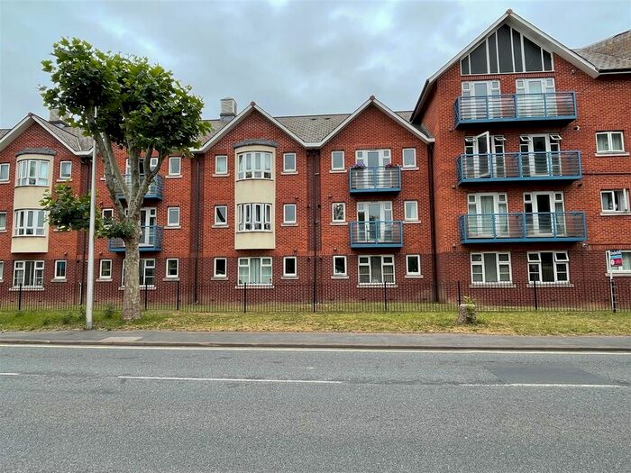 2 Bedroom Flat To Rent In Powhay Mills, Tudor Street, Exeter, EX4