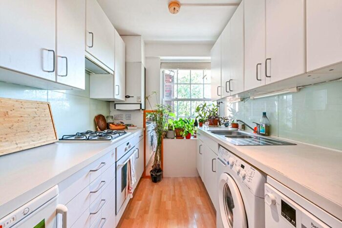 1 Bedroom Flat For Sale In Ferdinand Street, Chalk Farm, London, NW1