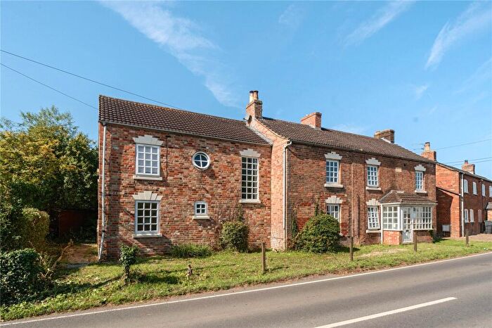 7 Bedroom Cottage For Sale In Bath Road, Eastington, Stonehouse, GL10