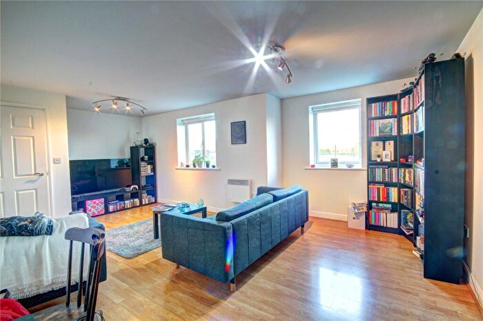 2 Bedroom Apartment To Rent In Knightsbridge Court, Gosforth, Newcastle Upon Tyne, NE3