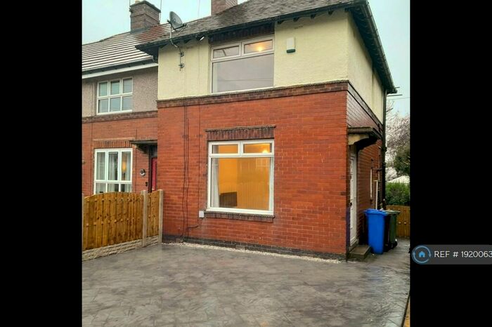 2 Bedroom Terraced House To Rent In Brimmesfield Road, Sheffield, S2