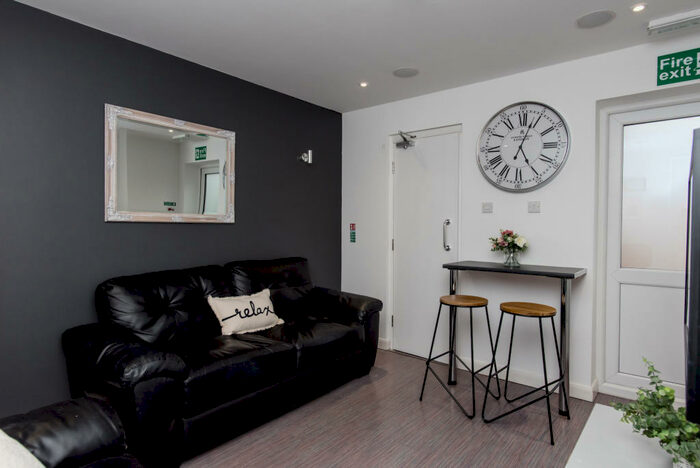 5 Bedroom House To Rent In Ashford Street, ST4