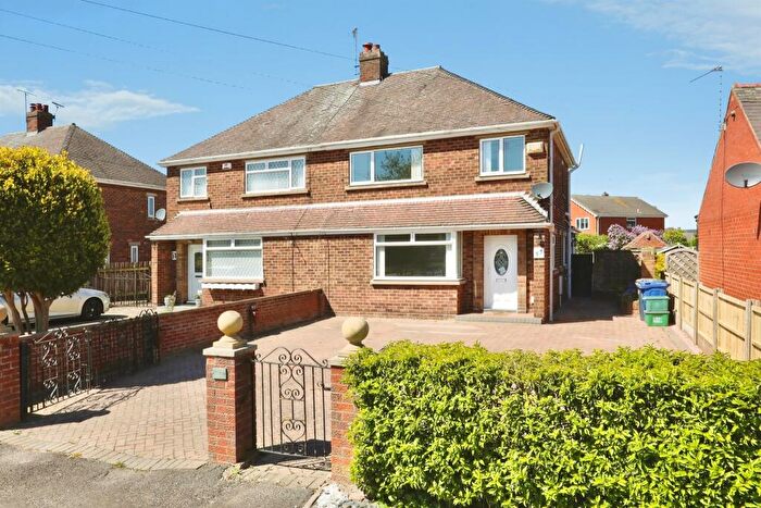 3 Bedroom Semi-Detached House For Sale In Wroot Road, Finningley, Doncaster, DN9