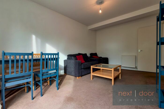 2 Bedroom Flat To Rent In Grove Park, Camberwell, SE5