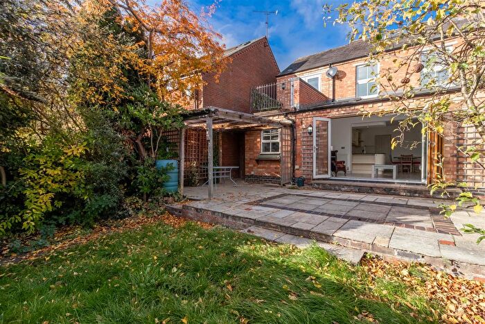 3 Bedroom End Of Terrace House For Sale In Pendicke Street, Southam, CV47