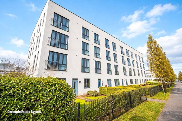 2 Bedroom Flat For Sale In Broadwater Road, Welwyn Garden City, AL7