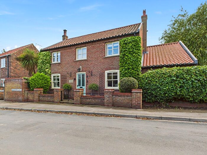 4 Bedroom Detached House For Sale In Boardman Lane, Brandesburton, Driffield, YO25
