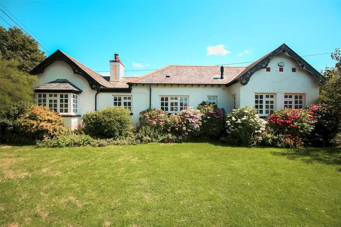 4 Bedroom Bungalow For Sale In Abbotsham, Bideford, EX39