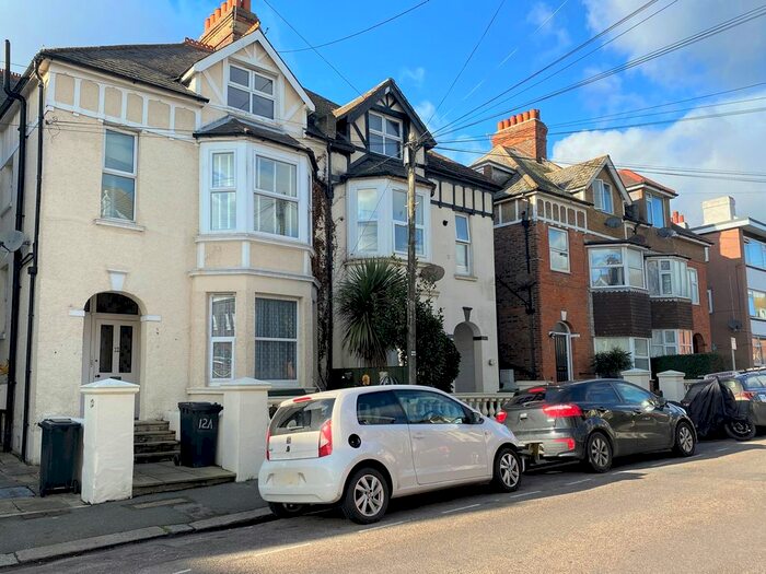 1 Bedroom Flat To Rent In Wilton Road, Bexhill-On-Sea TN40