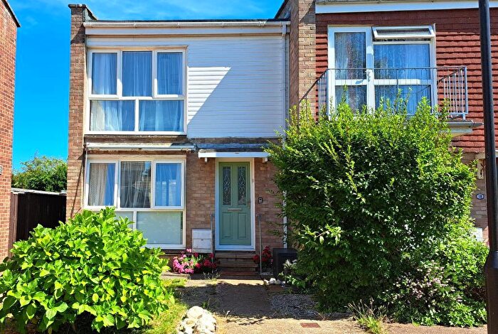 2 Bedroom End Of Terrace House For Sale In Downsview Road, Bembridge, Isle Of Wight, PO35