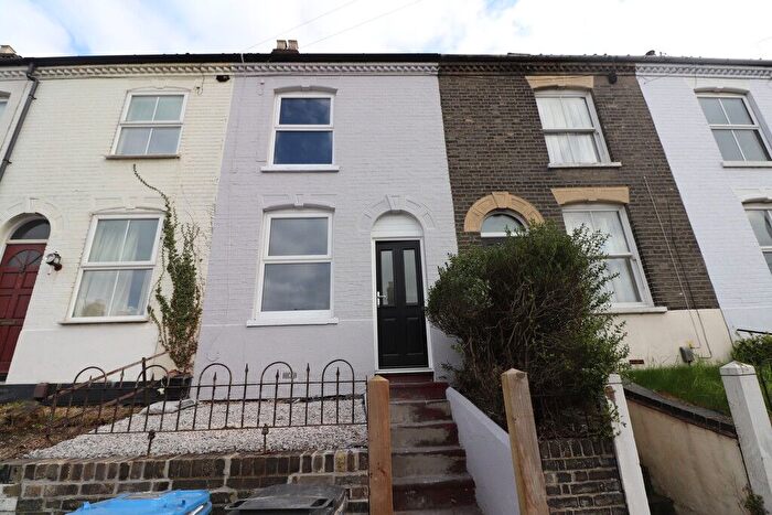 2 Bedroom Terraced House To Rent In Sprowston Road, Norwich, NR3