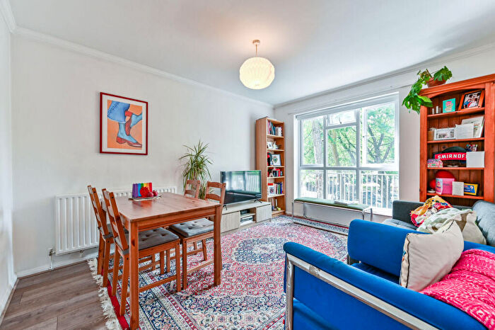 2 Bedroom Flat For Sale In Britannia Row, Angel, London, N1
