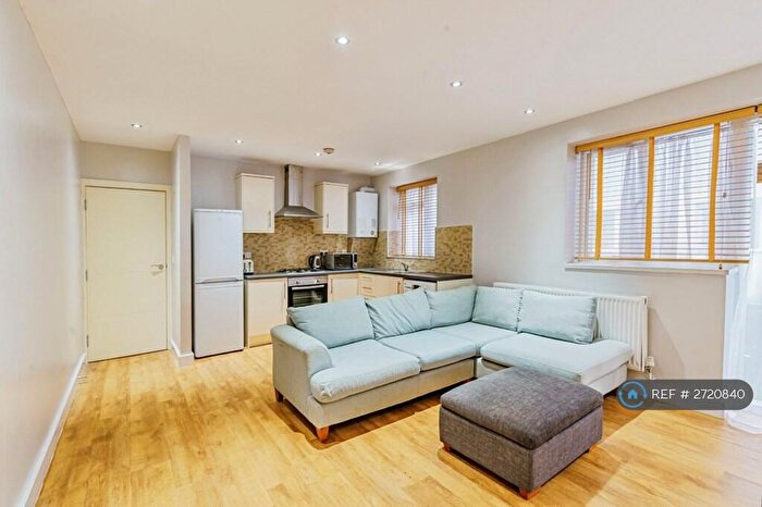 1 Bedroom Flat To Rent In Gatwick Road, Crawley, RH10