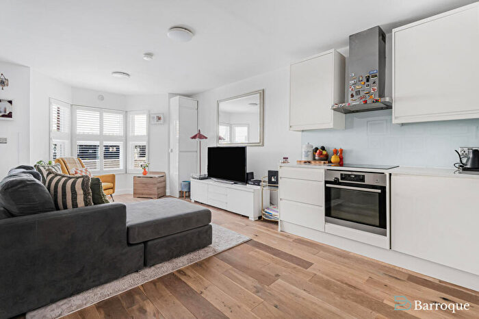 1 Bedroom Flat For Sale In Holly Park Road, New Southgate, N11