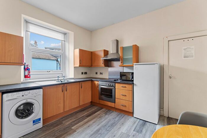 4 Bedroom Maisonette For Sale In Clifton Place, Greenbank. Bed Investment Property., PL4