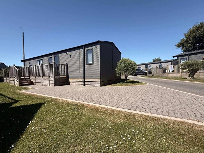 2 Bedroom Park Home For Sale In Boswinger, St. Austell, PL26