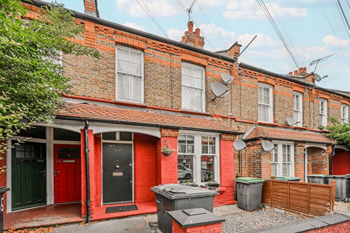 1 Bedroom Flat For Sale In Moselle Avenue, Wood Green, Wood Green, London, N22