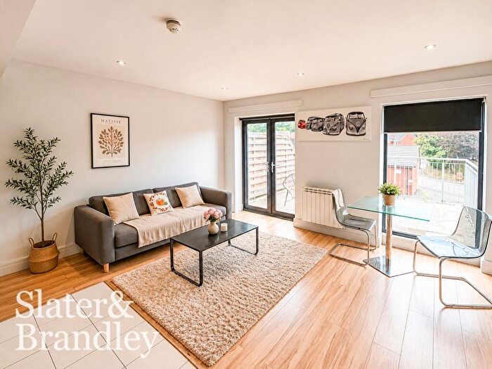 2 Bedroom Apartment To Rent In Old Brickyard, Nottingham, Nottinghamshire, NG3