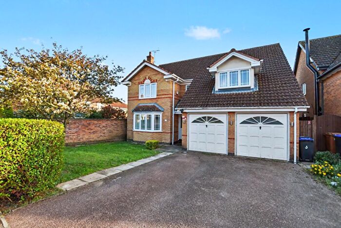 4 Bedroom Detached House For Sale In Lexden Close, Wootton, Northampton, NN4