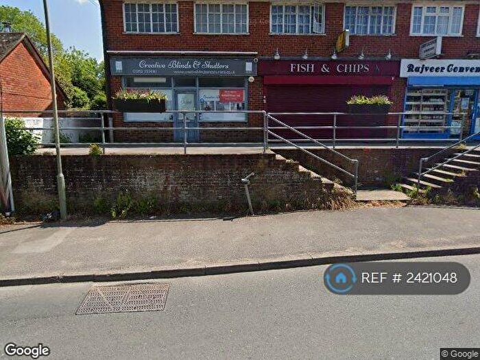 2 Bedroom Flat To Rent In The Street, Wrecclesham, GU10