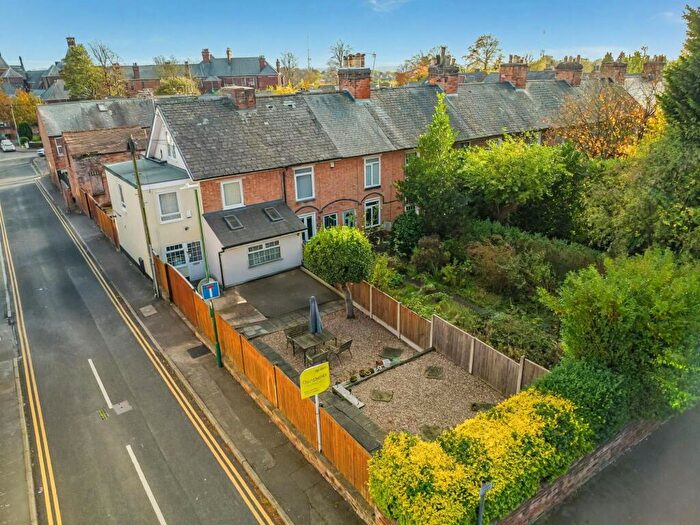 4 Bedroom End Of Terrace House For Sale In Woodborough Road, Mapperley, Nottingham, NG3