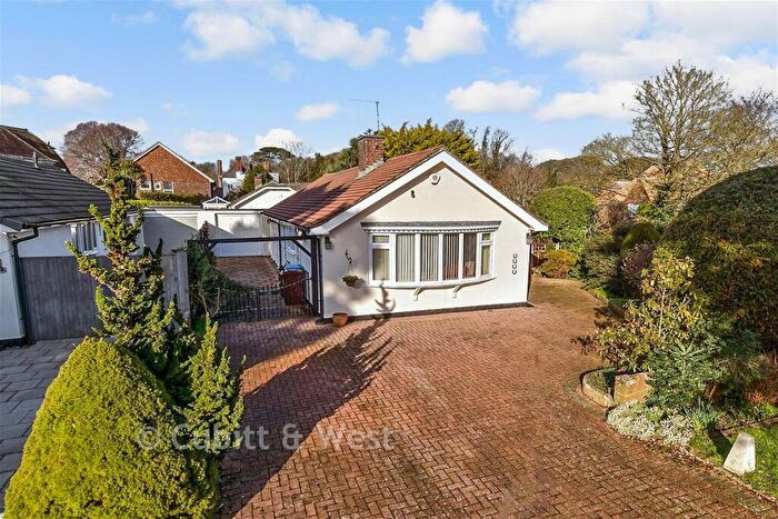 2 Bedroom Detached Bungalow For Sale In Sea Lane Gardens, Ferring, Worthing, West Sussex, BN12