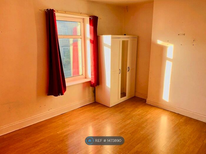 2 Bedroom Terraced House To Rent In Doncaster Road, Barnsley, S70