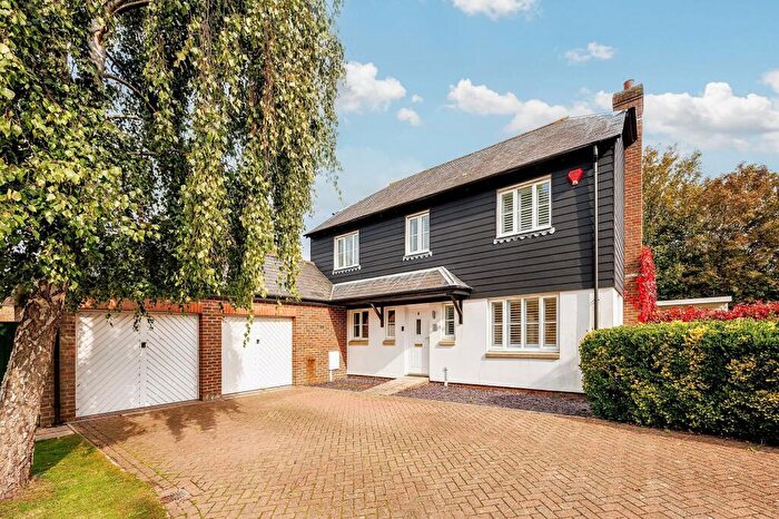 4 Bedroom Detached House For Sale In Swan Court, South Chailey, BN8