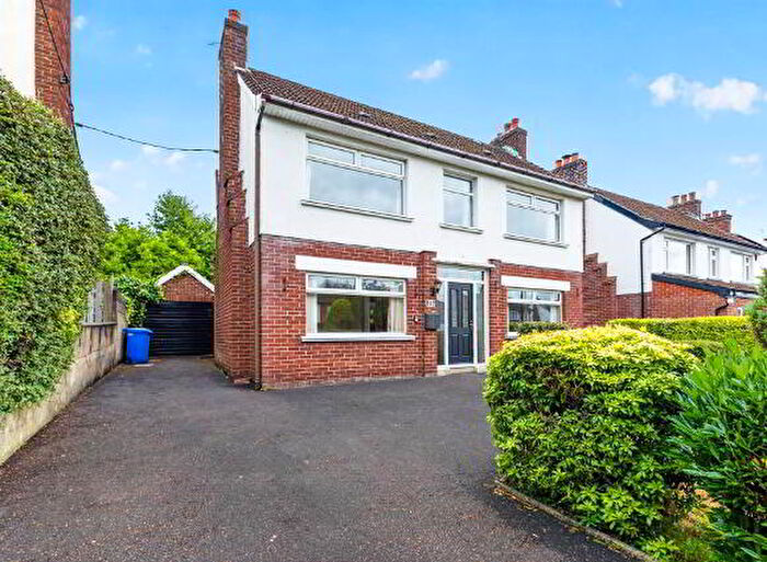 3 Bedroom Detached House For Sale In Moss Road, Lisburn, BT27