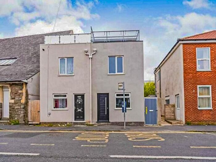 3 Bedroom Semi-Detached House To Rent In Belle Vue Road, Easton, Bristol, BS5