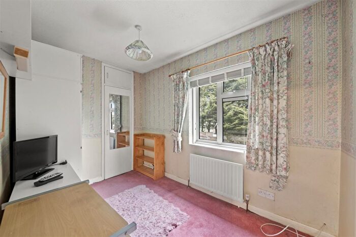 3 Bedroom Semi-Detached House For Sale In West End Lane, Harlington, Hayes, UB3
