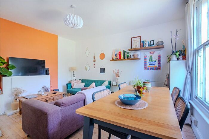 1 Bedroom Flat To Rent In Lambert Road, London, SW2