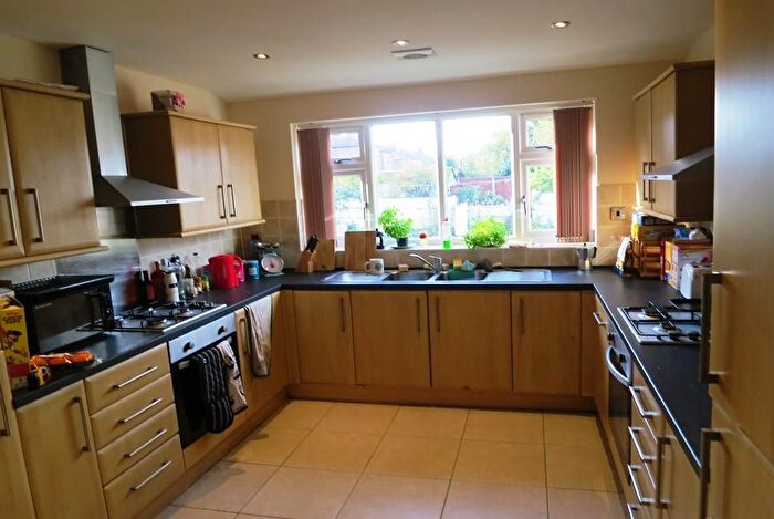 7 Bedroom Semi-Detached House To Rent In £pppw, Alan Road, Withington, M20