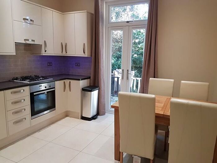 4 Bedroom Flat To Rent In Woodgrange Avenue, London, W5
