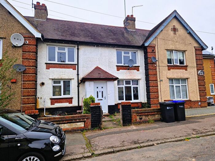 3 Bedroom Terraced House To Rent In Rothesay Terrace, Kingsley, Northampton, NN2
