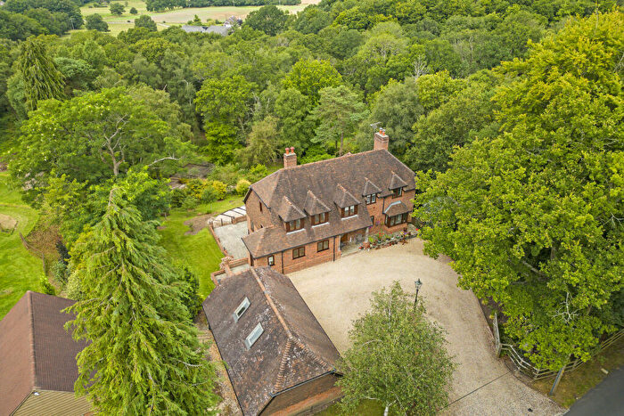 5 Bedroom Detached House For Sale In Slanting Hill, Thatcham, RG18