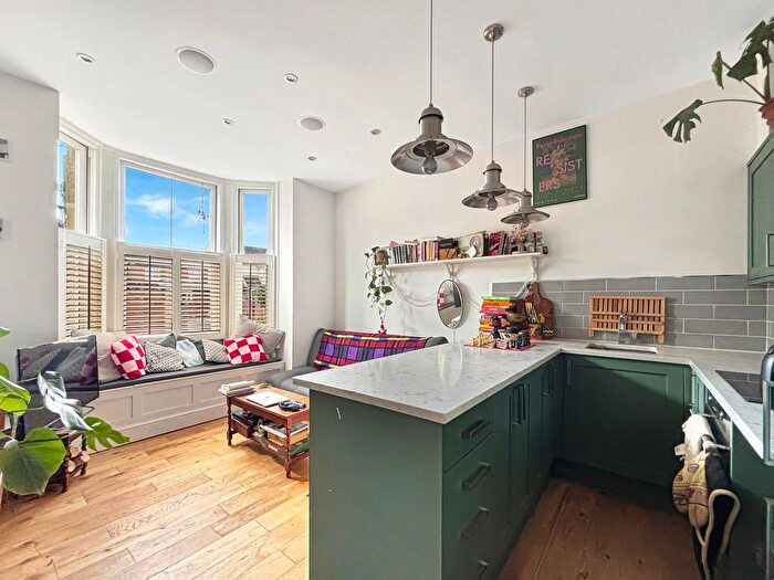 1 Bedroom Flat For Sale In High Street, Wivenhoe, Colchester, CO7