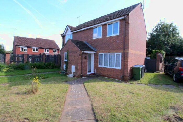 2 Bedroom Semi-Detached House To Rent In Whetstone Drive, CV21