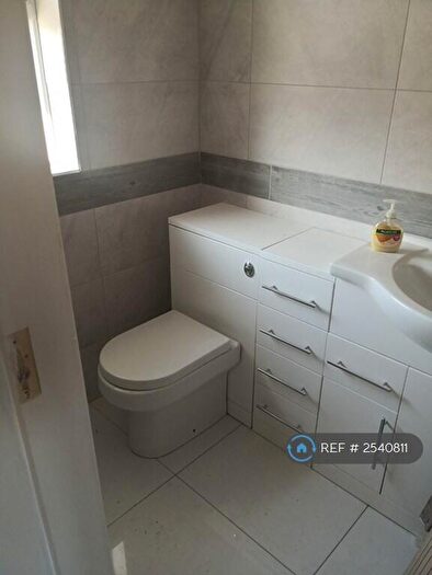 1 Bedroom Flat To Rent In Sutton Common Road, London, SM1