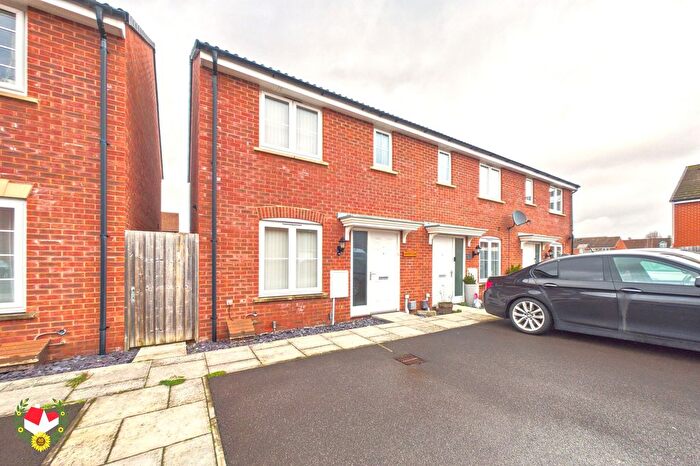 3 Bedroom End Terrace House For Sale In Babdown Close, Kingsway, Gloucester, GL2