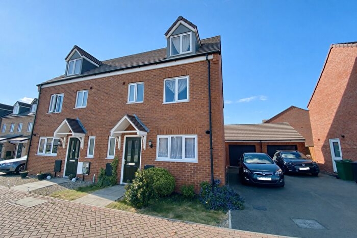 4 Bedroom Semi Detached House For Sale In Penelope Grove, Stanground South, Peterborough, PE2