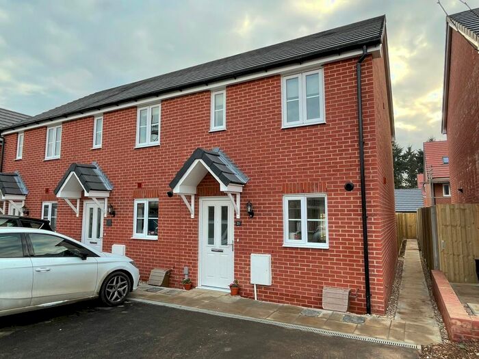 2 Bedroom End Of Terrace House To Rent In Finch Close, Salisbury, SP2