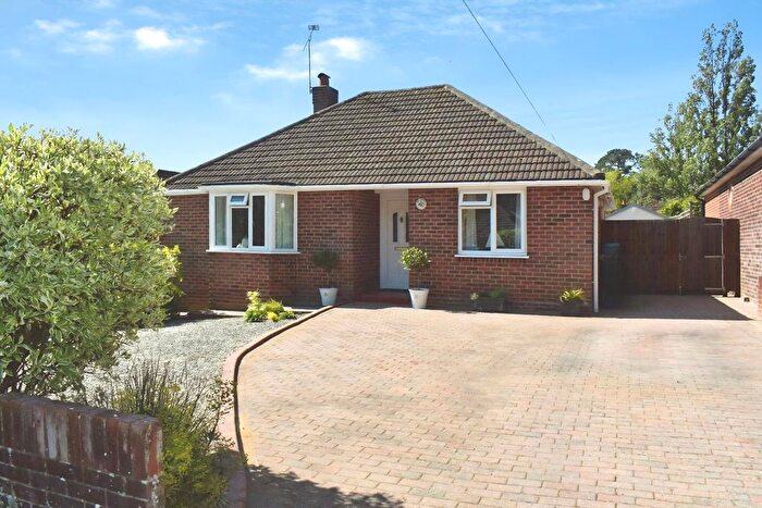 2 Bedroom Bungalow For Sale In Bridge Close, Bursledon, Southampton, SO31