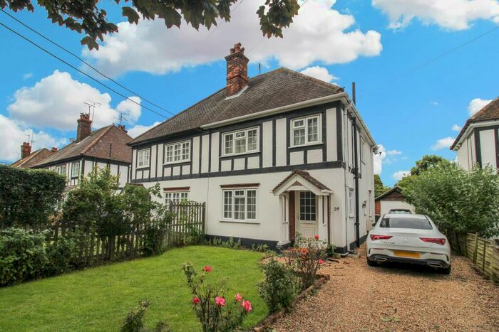 3 Bedroom Semi-Detached House To Rent In The Avenue, Witham, CM8