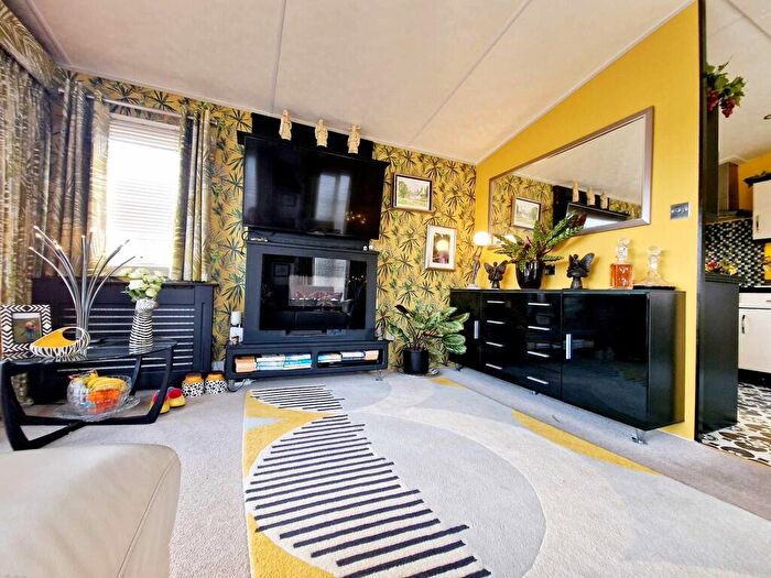 2 Bedroom Park Home For Sale In Claypits, Eastington, GL10