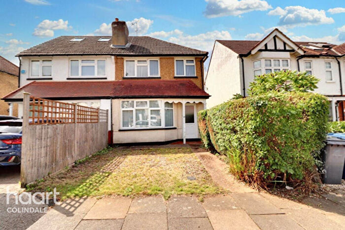 3 Bedroom Semi-Detached House For Sale In Milton Road, NW7