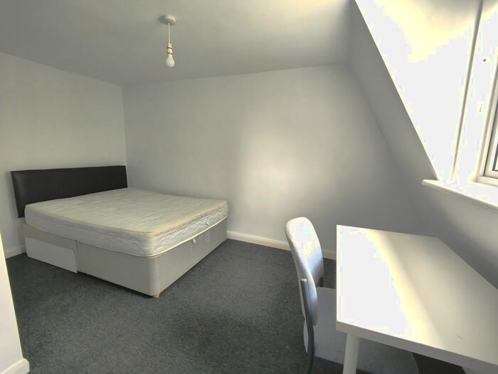 1 Bedroom Flat To Rent In Devonshire Place, Brighton, BN2