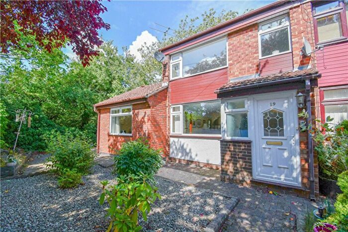 3 Bedroom End Of Terrace House For Sale In Old Chester Road, Great Sutton, Ellesmere Port, CH66